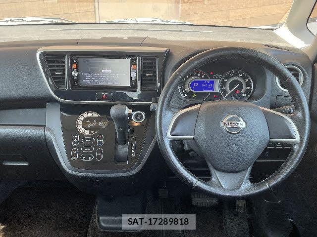 Nissan DAYZ ROOX 2015-03 7217463-1