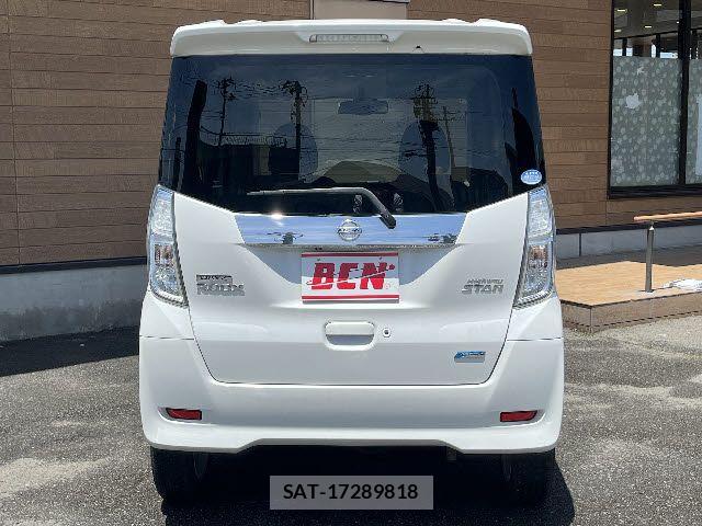 Nissan DAYZ ROOX 2015-03 7217463-25