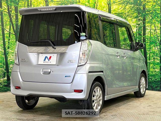 Nissan DAYZ ROOX 2014-11 7217456-17