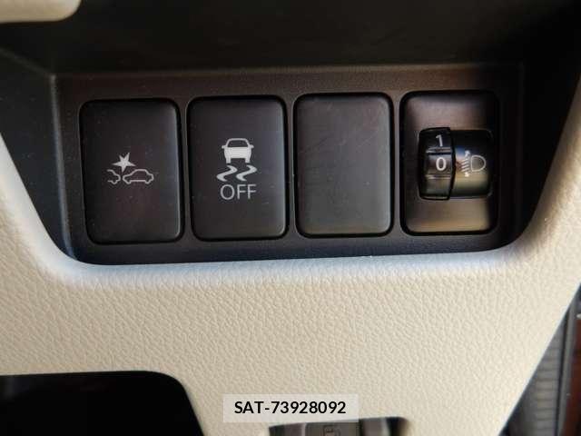 Nissan DAYZ ROOX 2018-03 7562047-19