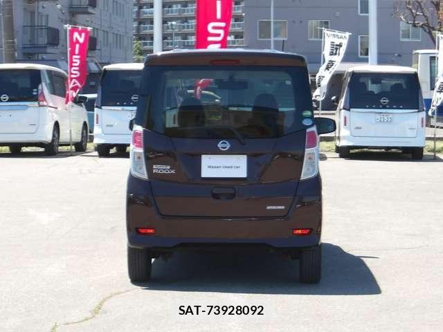 Nissan DAYZ ROOX 2018-03 7562047-4