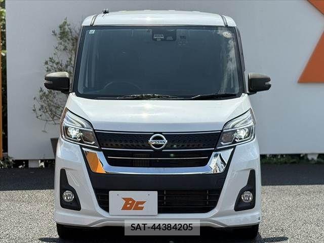 Nissan DAYZ ROOX 2018-03 8207282-8