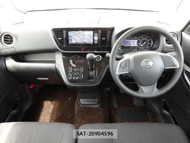 Nissan DAYZ ROOX 2019-09 8207280-2