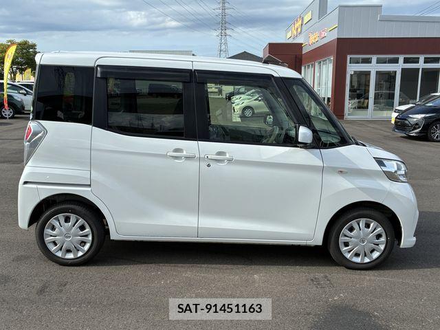 Nissan DAYZ ROOX 2017-06 8245041-5