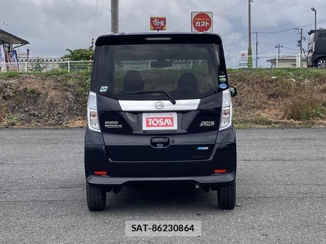 Nissan DAYZ ROOX 2016-02 8245038-24