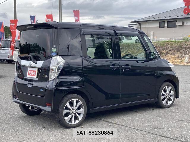 Nissan DAYZ ROOX 2016-02 8245038-4