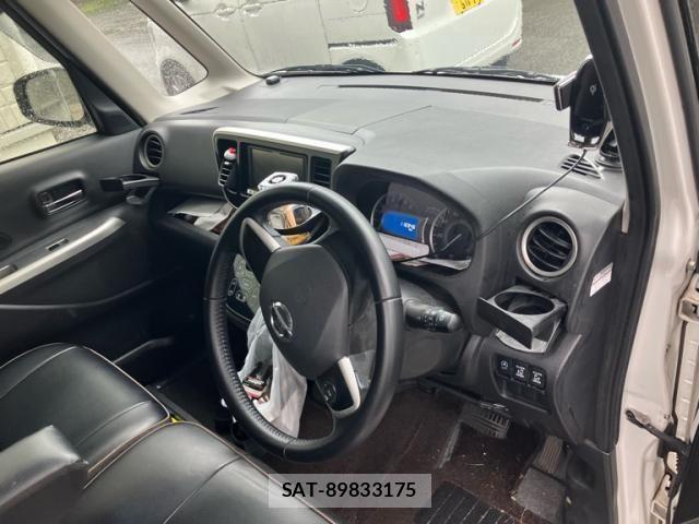 Nissan DAYZ ROOX 2014-02 8314192-7