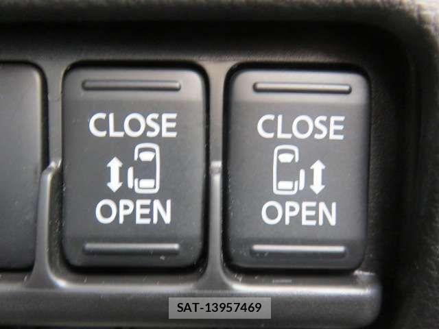 Nissan DAYZ ROOX 2014-06 8365577-10