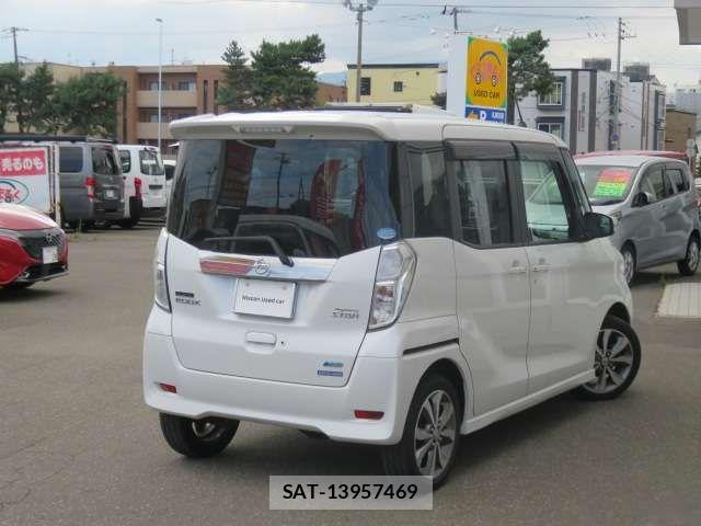 Nissan DAYZ ROOX 2014-06 8365577-2