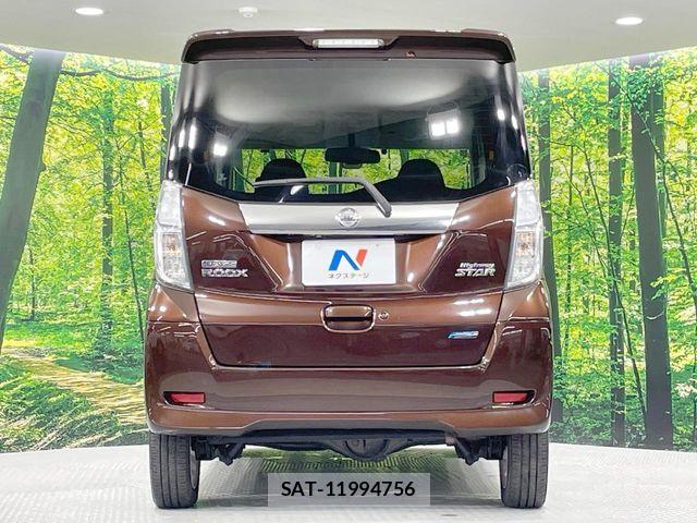 Nissan DAYZ ROOX 2015-03 8365576-15