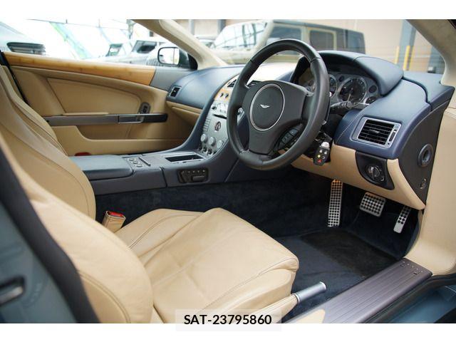 Aston Martin DB9 2006-11 7217473-9