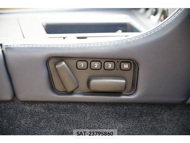 Aston Martin DB9 2006-11 7217473-12