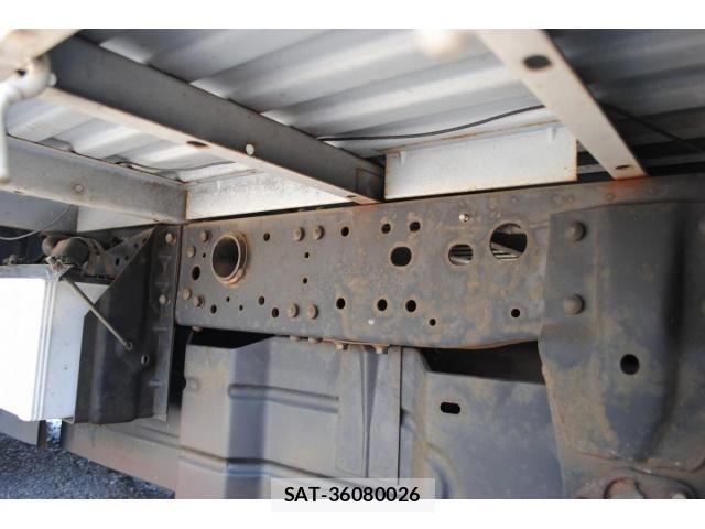 Mitsubishi DELICA 2005-01 7020343-16