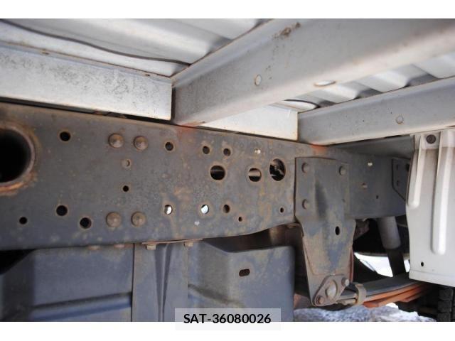 Mitsubishi DELICA 2005-01 7020343-17