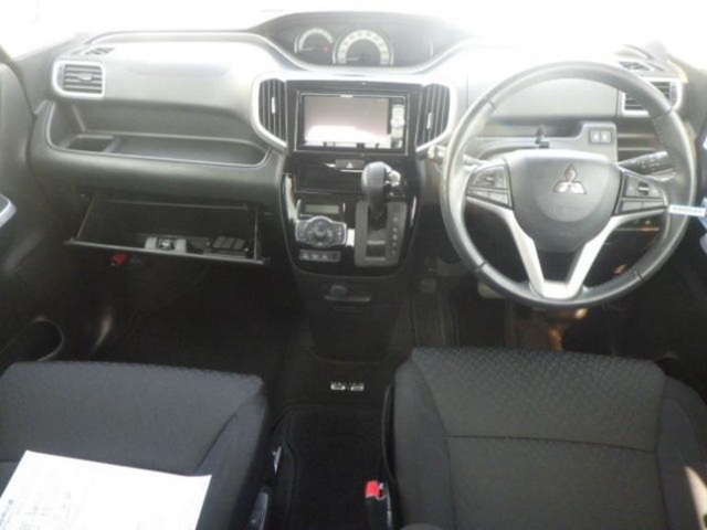 Mitsubishi DELICA 2018-05 1076836-4