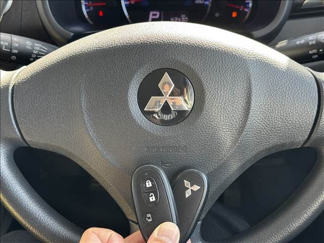 Mitsubishi DELICA 2011-04 1823905-16