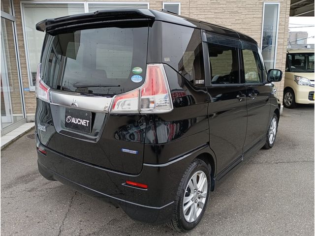 Mitsubishi DELICA 2018-02 3904962-1