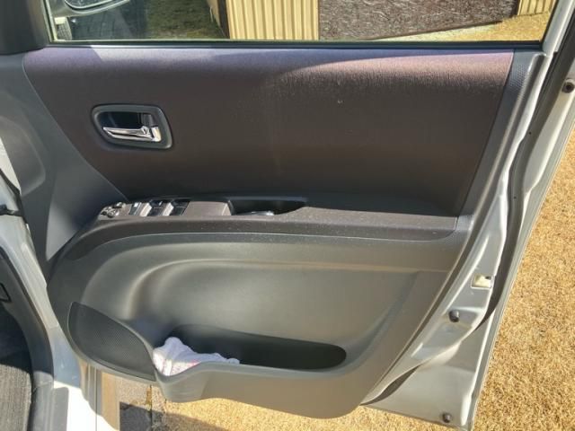 Mitsubishi DELICA 2011-08 4752914-18