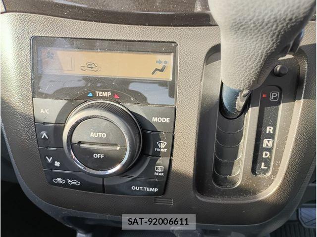 Mitsubishi DELICA 2011-12 6243455-8