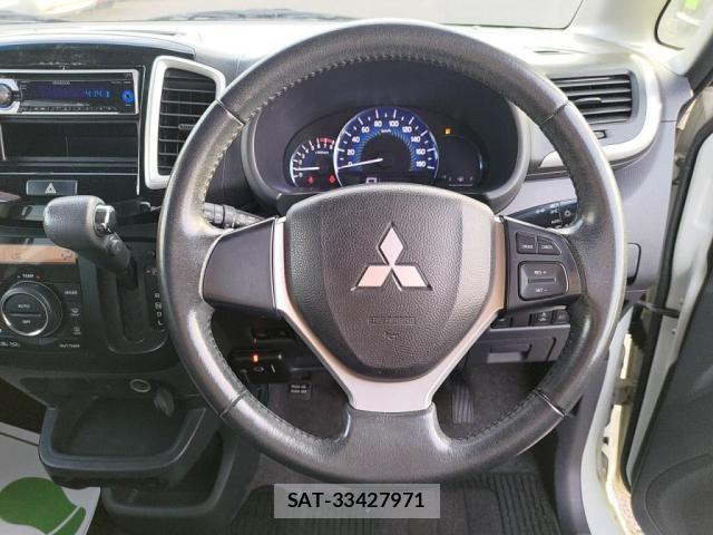Mitsubishi DELICA 2014-11 6496743-19