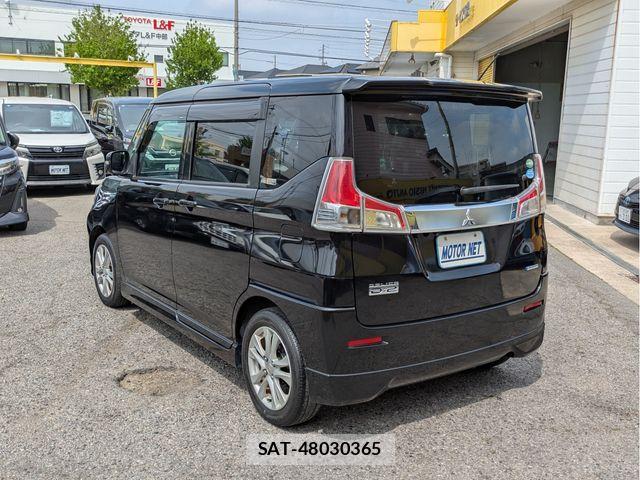 Mitsubishi DELICA 2016-04 6611481-18