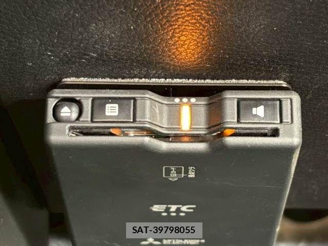 Mitsubishi DELICA 2024-04 6671119-11