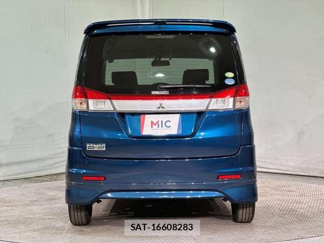 Mitsubishi DELICA 2011-10 6716033-5