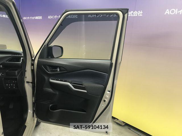 Mitsubishi DELICA 2023-12 6993099-24