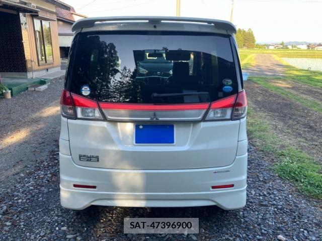 Mitsubishi DELICA 2013-08 7058270-9