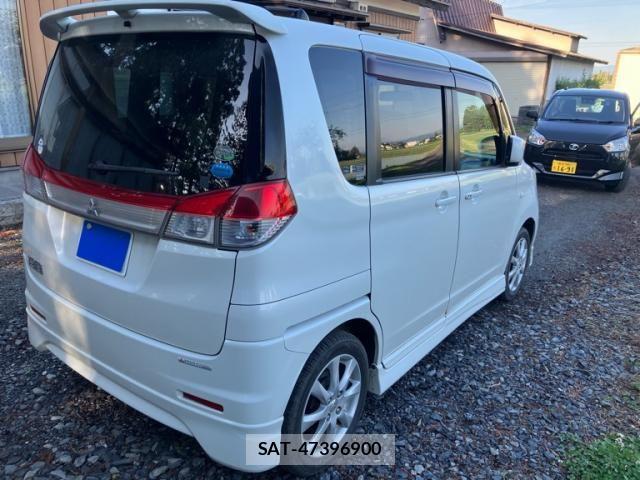 Mitsubishi DELICA 2013-08 7058270-10
