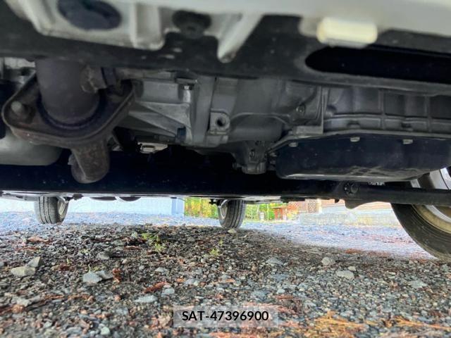 Mitsubishi DELICA 2013-08 7058270-4