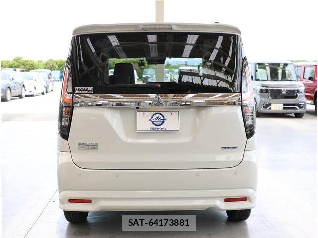 Mitsubishi DELICA 2023-12 7326696-21