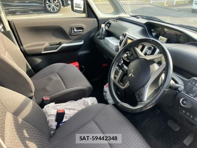 Mitsubishi DELICA 2017-06 7326699-11