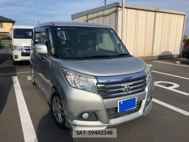 Mitsubishi DELICA 2017-06 7326699-1
