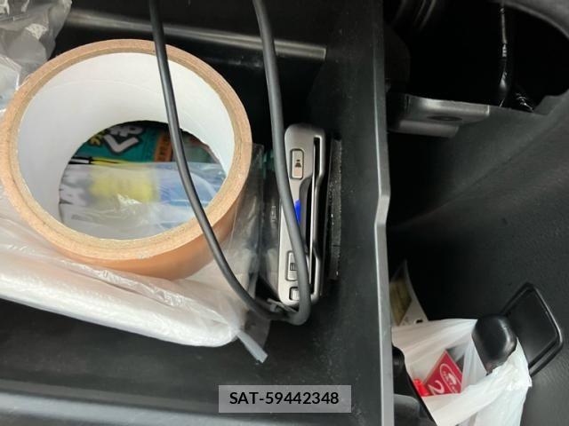 Mitsubishi DELICA 2017-06 7326699-21