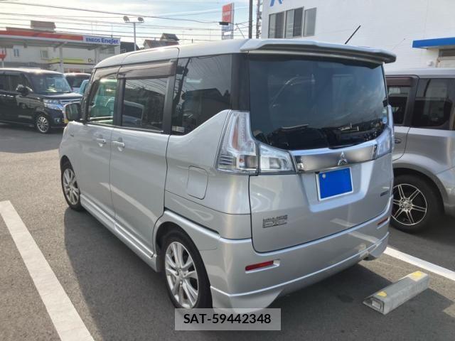 Mitsubishi DELICA 2017-06 7326699-3