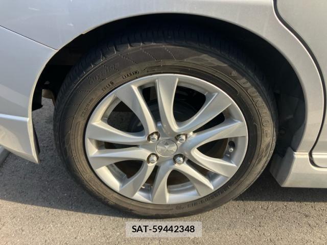 Mitsubishi DELICA 2017-06 7326699-5