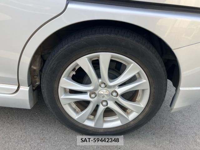 Mitsubishi DELICA 2017-06 7326699-6