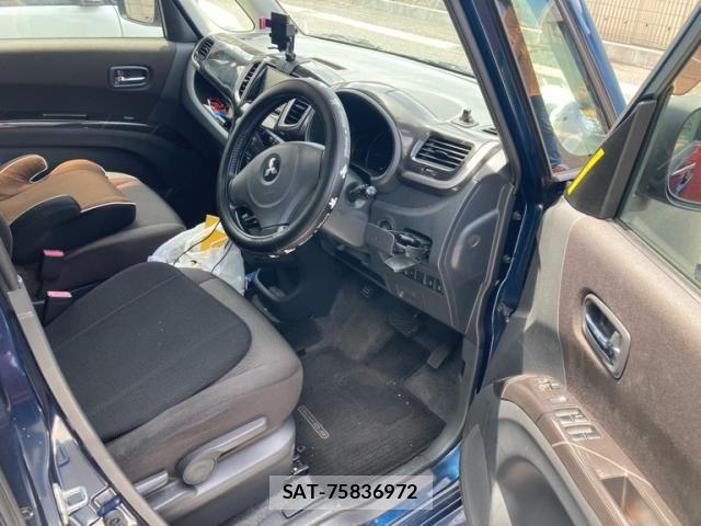 Mitsubishi DELICA 2011-07 7332683-11