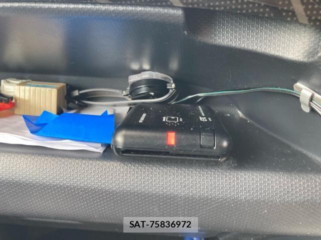 Mitsubishi DELICA 2011-07 7332683-17