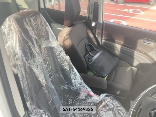 Mitsubishi DELICA 2013-10 7332682-11