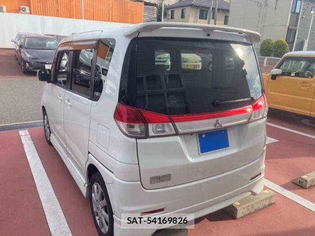 Mitsubishi DELICA 2013-10 7332682-3