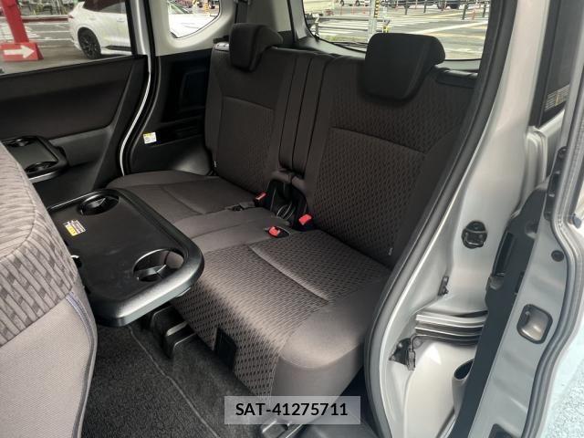 Mitsubishi DELICA 2017-06 7357533-23