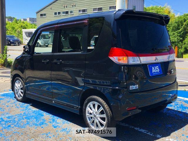 Mitsubishi DELICA 2015-01 7391926-10