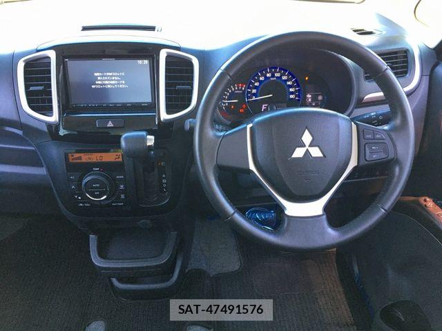 Mitsubishi DELICA 2015-01 7391926-12