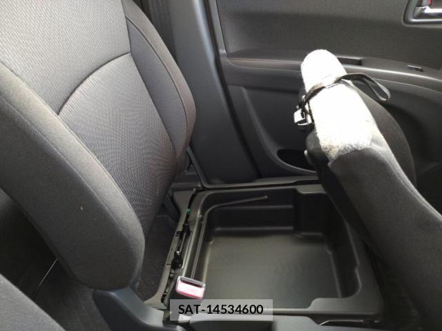 Mitsubishi DELICA 2013-05 7453964-19