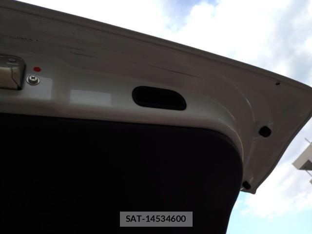 Mitsubishi DELICA 2013-05 7453964-27