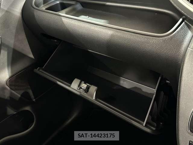 Mitsubishi DELICA 2017-03 7616187-20