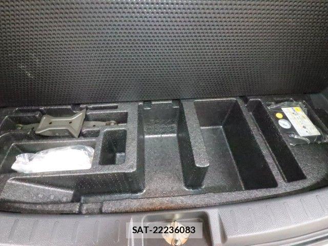 Mitsubishi DELICA 2012-02 7784329-11