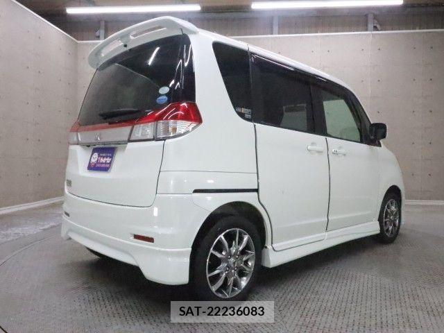 Mitsubishi DELICA 2012-02 7784329-1